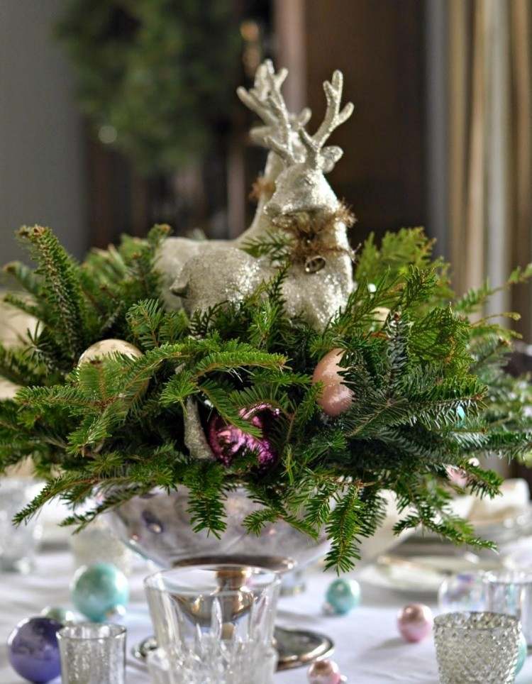 recetas navideñas decorar mesa renos plata ramas abeto ideas