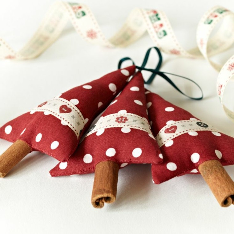 ideas para colgantes telas recortes pinos olor colgantes