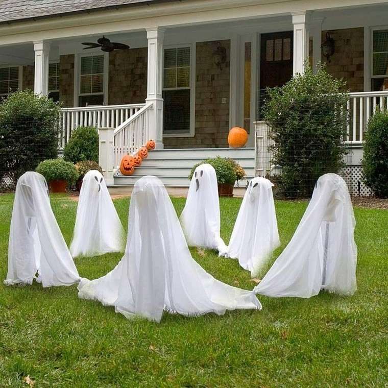 imagenes halloween decoracion puerta jardin fantasmas ideas