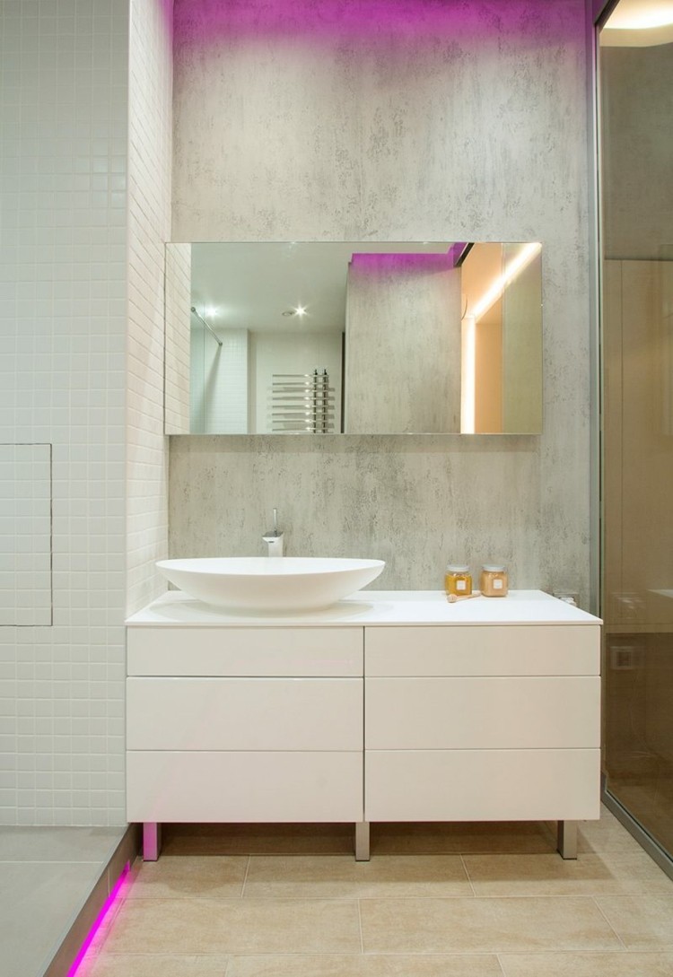 baño con luces de color rosa baño luces led color rosa