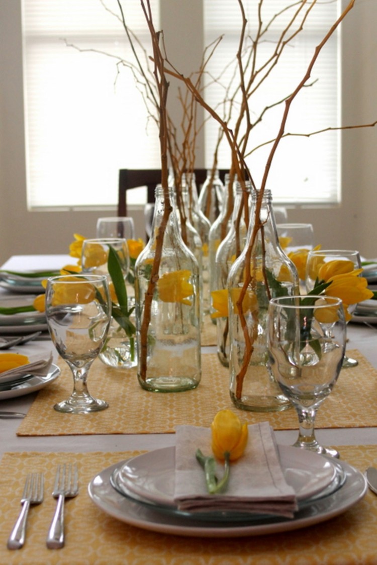 elegantes estilos flores casa botellas amarillo