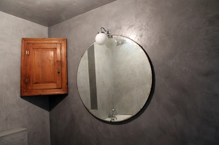 espejo baño paredes microcemento 