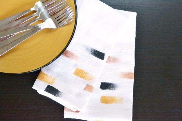 pintar servilletas colores mesa plato