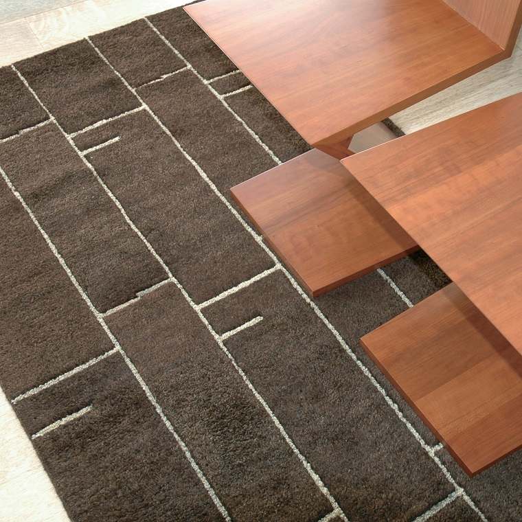 alfombra moderna negra aplicaciones rayas blancas ideas