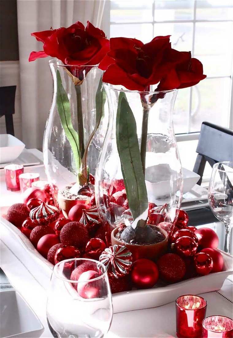 centros mesa flores boles rojas
