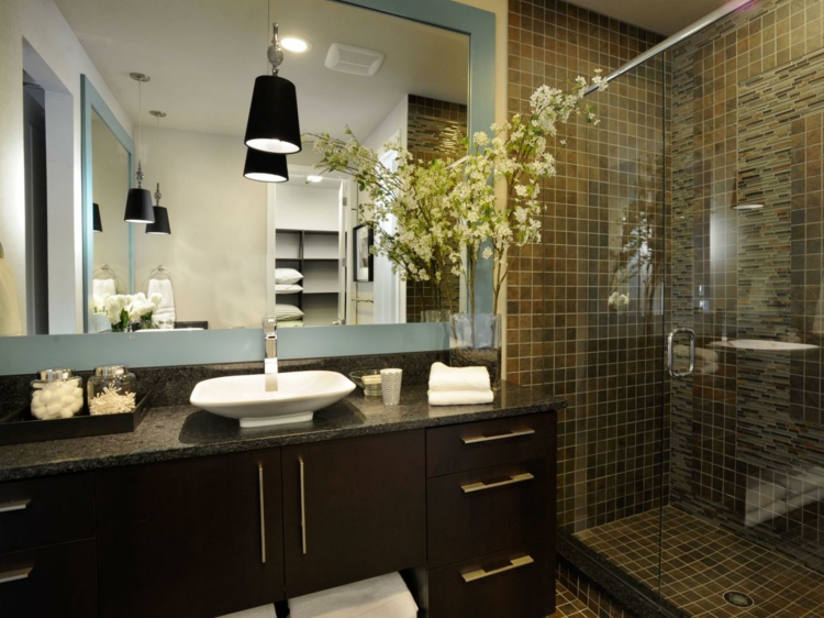 cuartos de baño modernos soluciones dorados negro