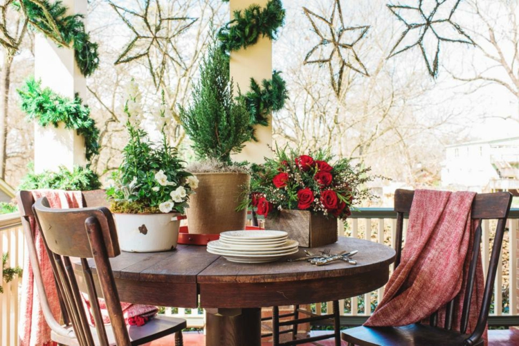 idea de mesa decoracion de terrazas y jardines faroles estrellas balcon