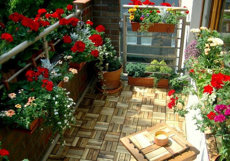 diseno-balcon-flores-estilo-natural