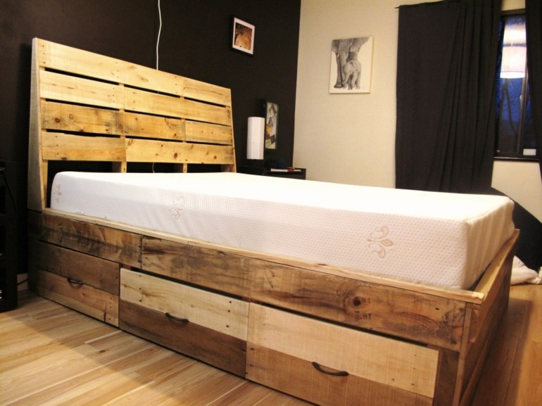 estupenda cama de pallet de madera estupenda cama diseño pallet madera