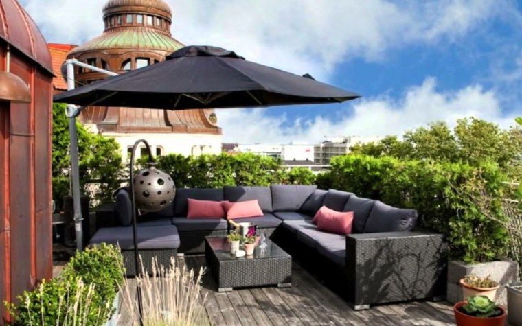 estupendo diseño terraza sombrilla