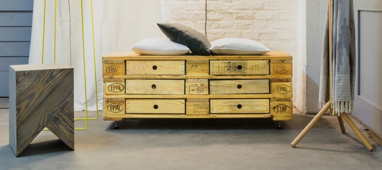 mueble de madera con cajones mueble pallet madera cajones deco