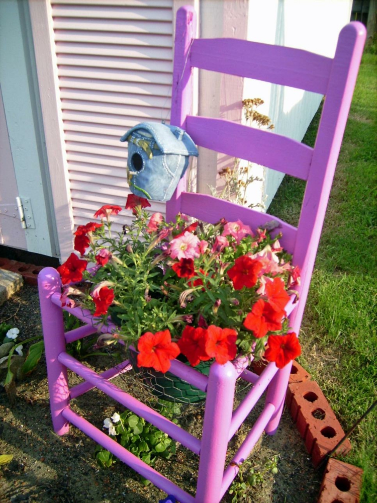 sillas recuperadas salones sillas rosa pintada flores colores