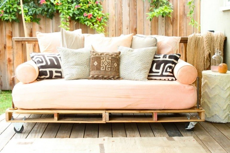 ideas creativas sofa jardin madera pallet