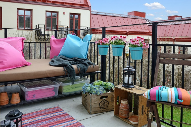 estupenda decoración terraza pallet