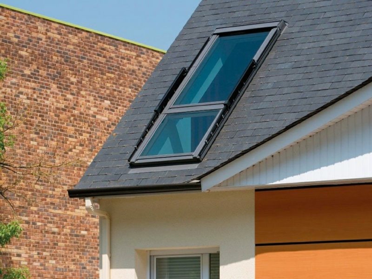 La ventana perfecta para áticos: Balcón cabrio de La Velux.