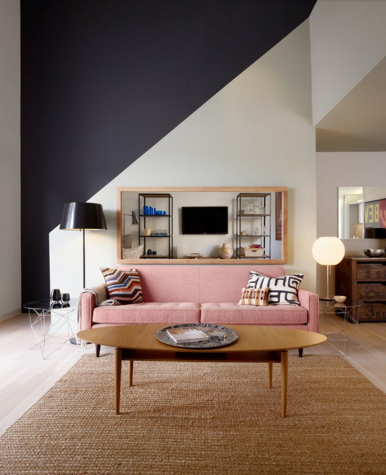 pared salon televisor acento sofa rosa ideas