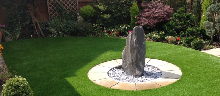 bonito diseño jardin zen roca