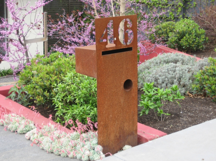 calidas estatuas correos salones principales numeros