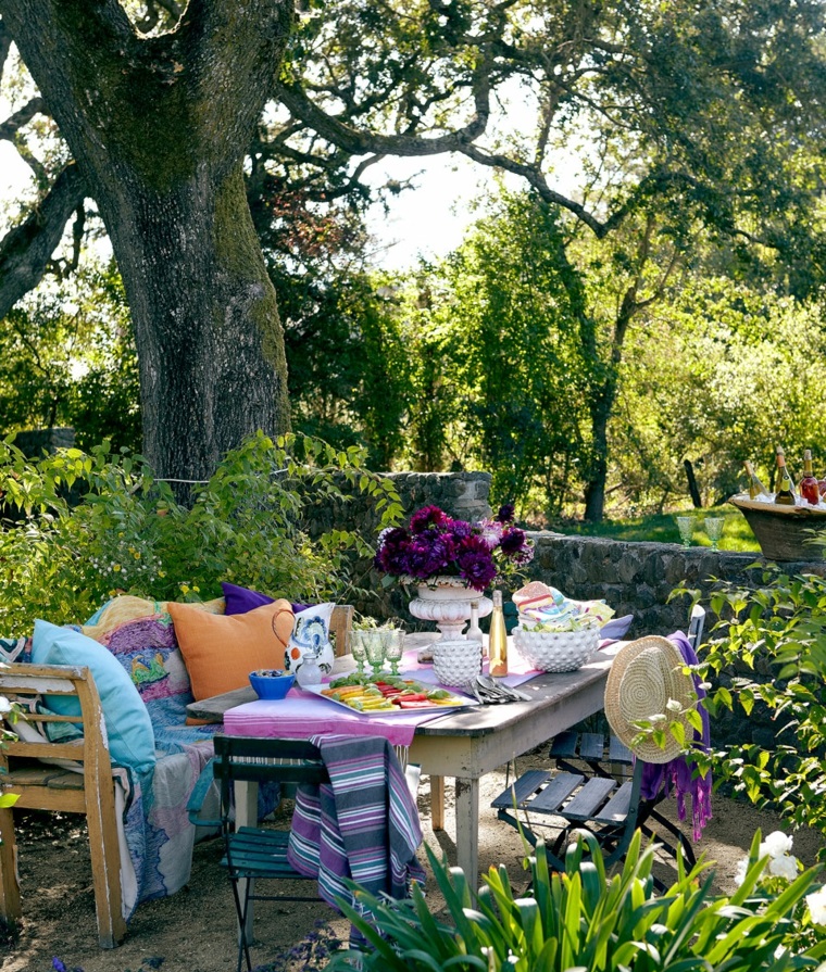 comida cena exterior muebles telas coloridas ideas