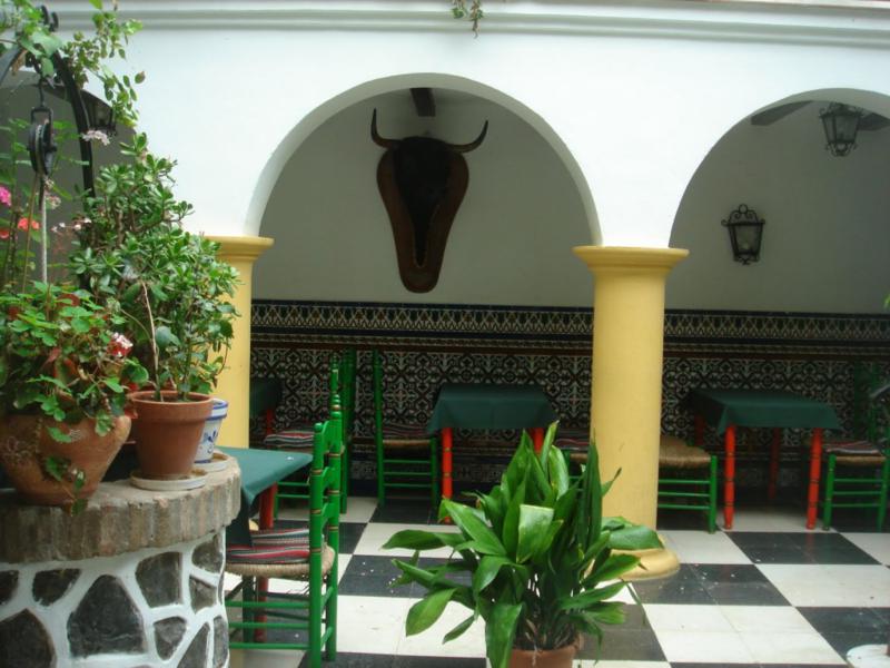 decoracion andaluza patio estilo andaluz