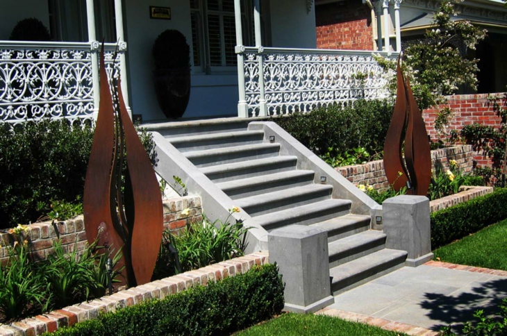 florntal jardines cuerpos salas escalones
