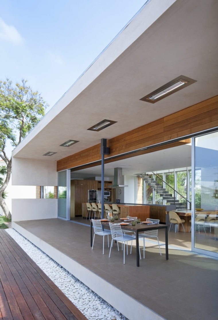 opciones muebles jardin originales mesa negra sillas blancas ideas