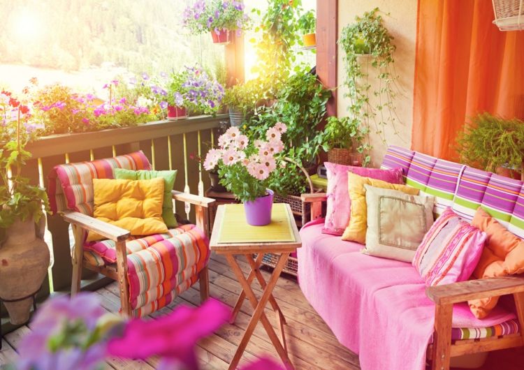 balcon colores vibrantes primavera aire libre ideas