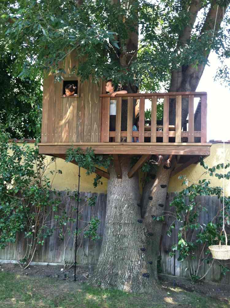 cabaña árbol plataform madera