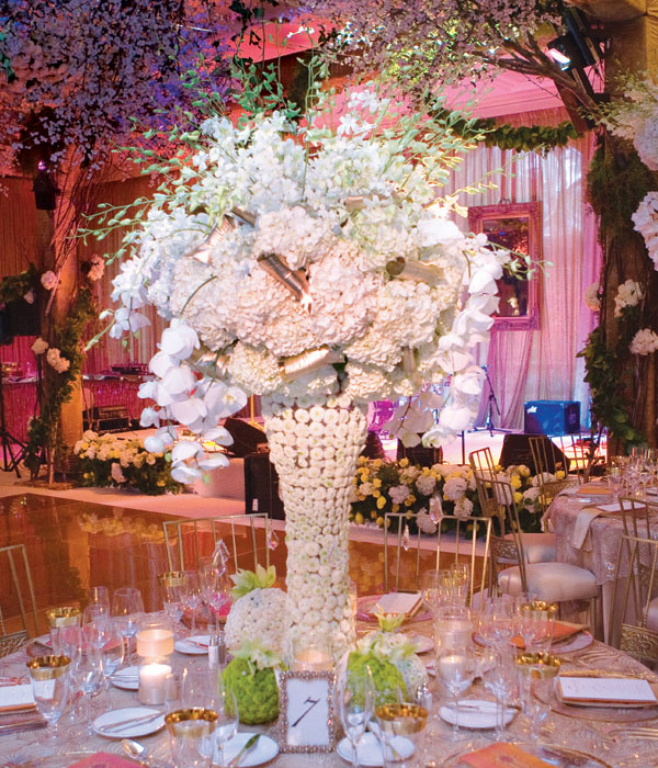 centro de mesa blanco centros de mesa para bodas flores blancas ideas