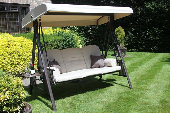 Columpios de jardin, consejos para la selección de este mueble.