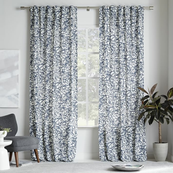 cortinas de algodón en blanco y azul oscuro cortinas algodon estampa original caos ideas