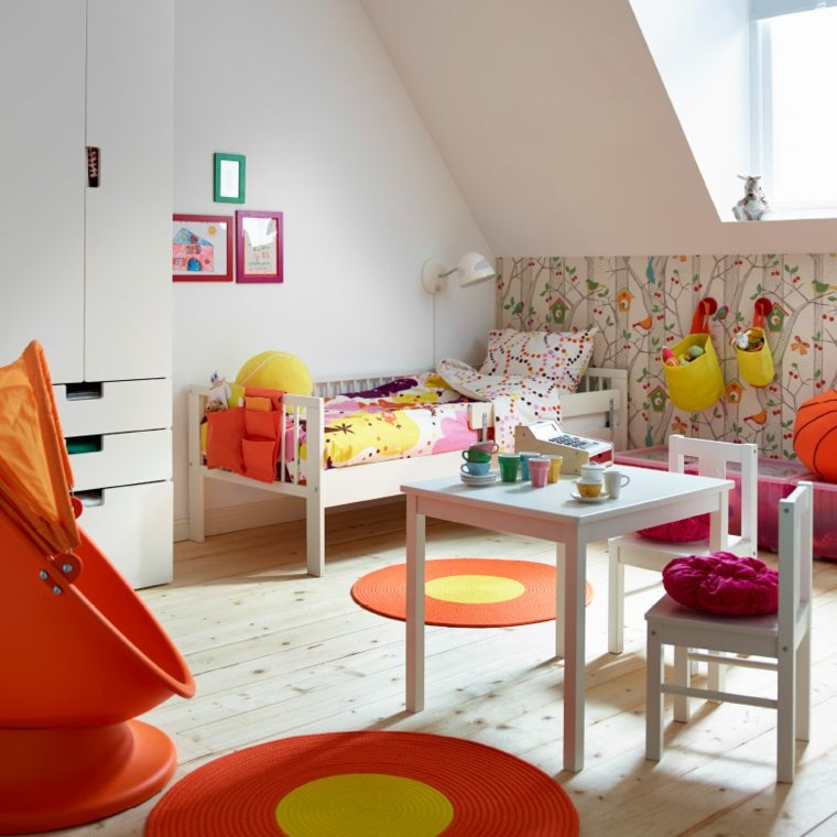 dormitorio infantil muebles blancos mesa tomar te ideas