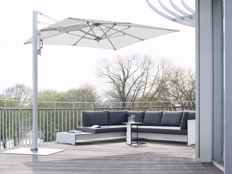 exteriores diseno moderno sofa gris sombrilla blanca ideas
