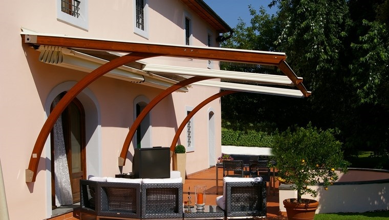 exteriores diseno moderno toldo madera tela blanca ideas