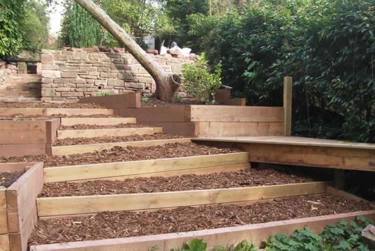 gradas jardín escaleras madera