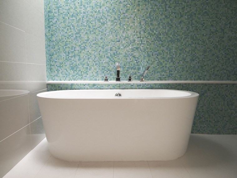 Mosaicos 115 diseños de baños atractivos y coloridos