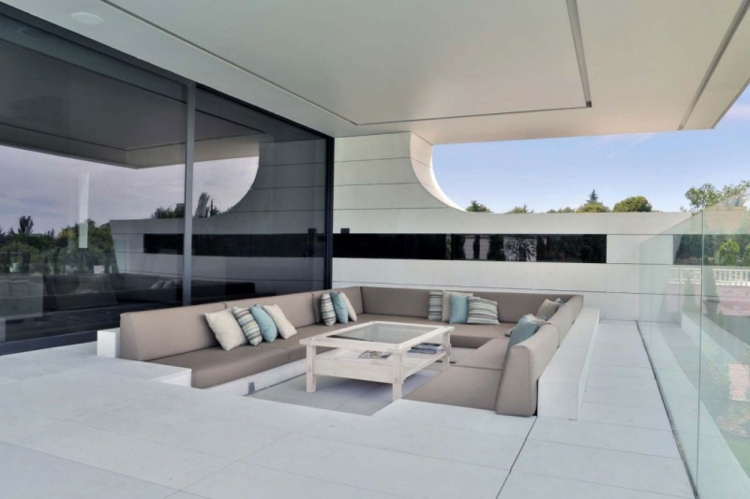 Muebles a medida e ideas para decorar el balcón