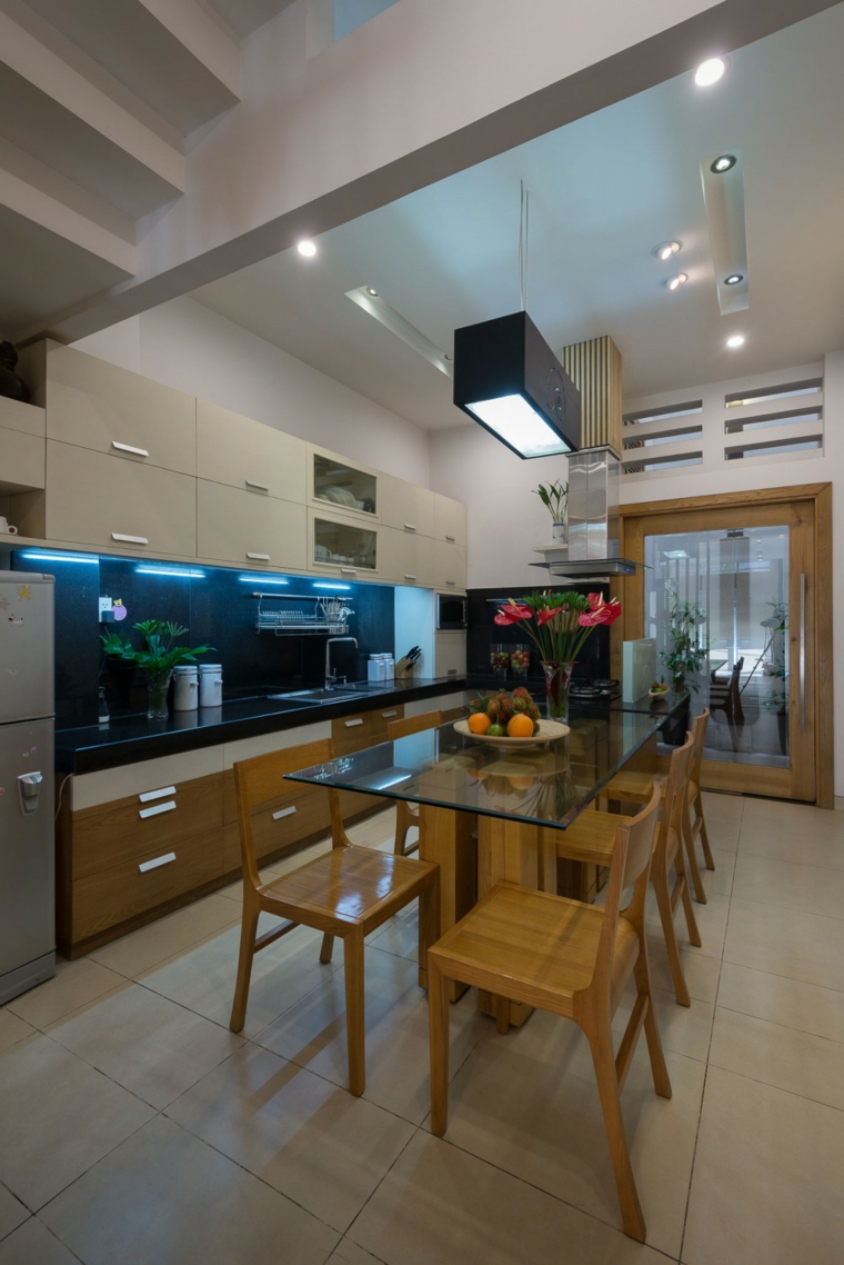 muebles diseno comedor mesa cristal sillas madera ideas