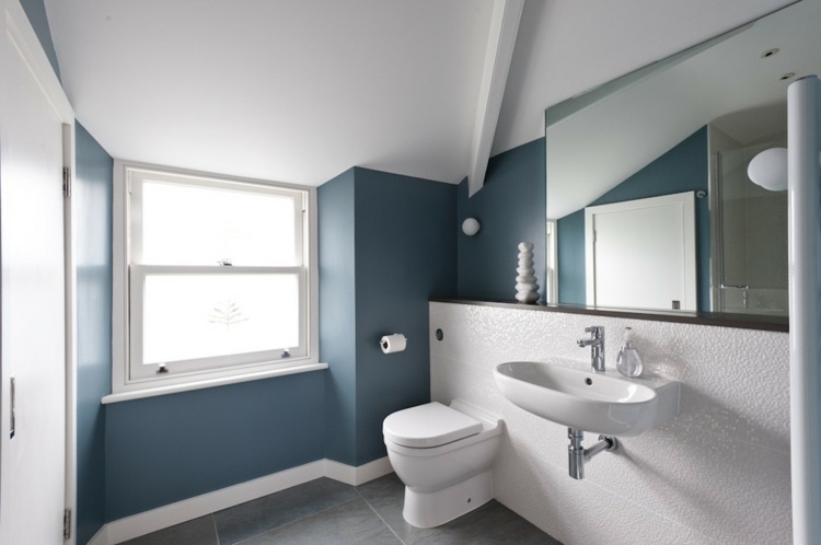 paredes cuarto baño azul grisáceo
