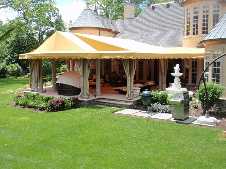 sol y sombra aire libre opciones jardines amplios ideas