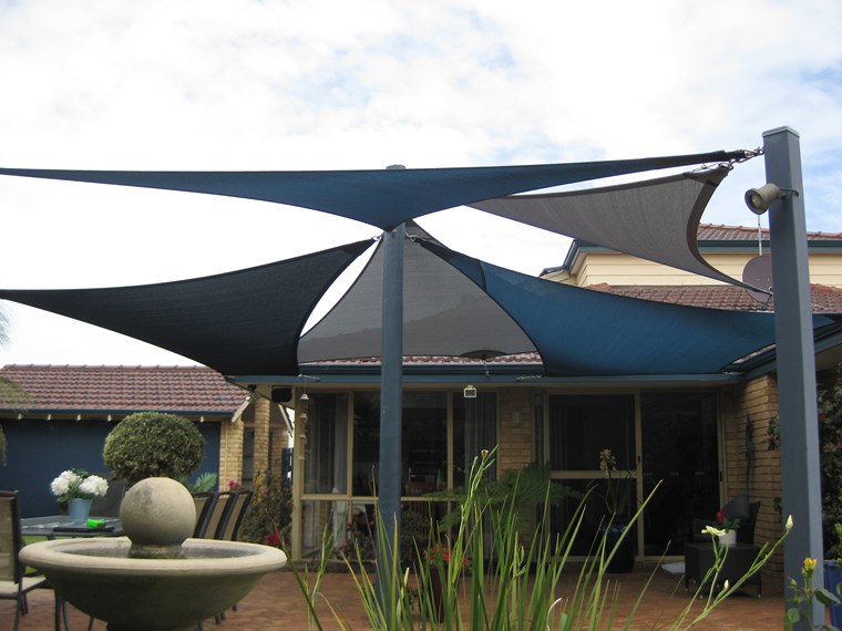 sol sombra aire libre opciones toldo elegante negro ideas