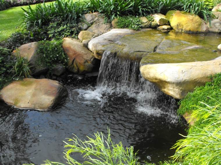 agua cascada fuente moderna jardin