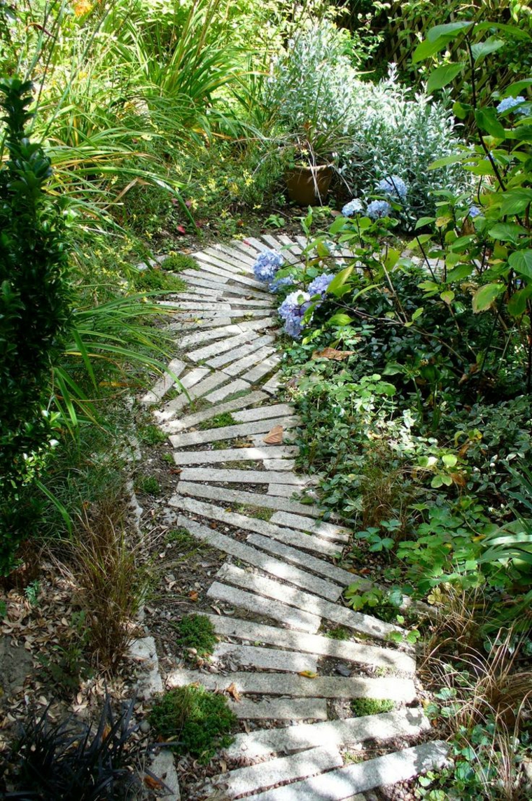 losas largas y esrechas caminos jardin cesped losas estrechas plantas ideas