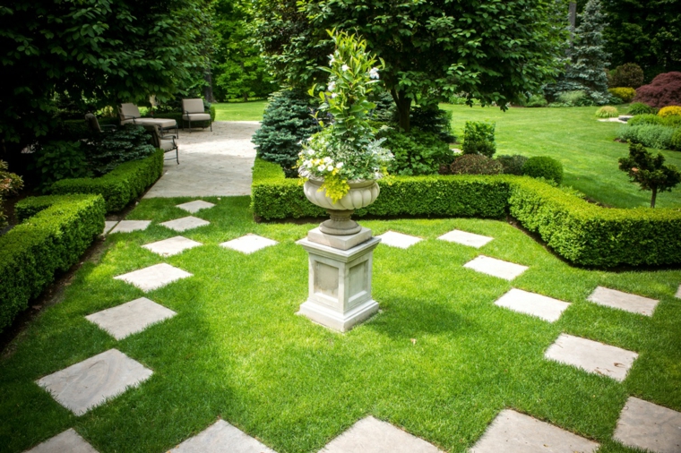 maceta elegante en el jardín casa jardin consejos fotos elementos decorativos ideas
