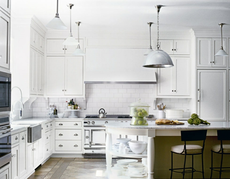 cocina amplio luminosa gabinetes blancos ideas