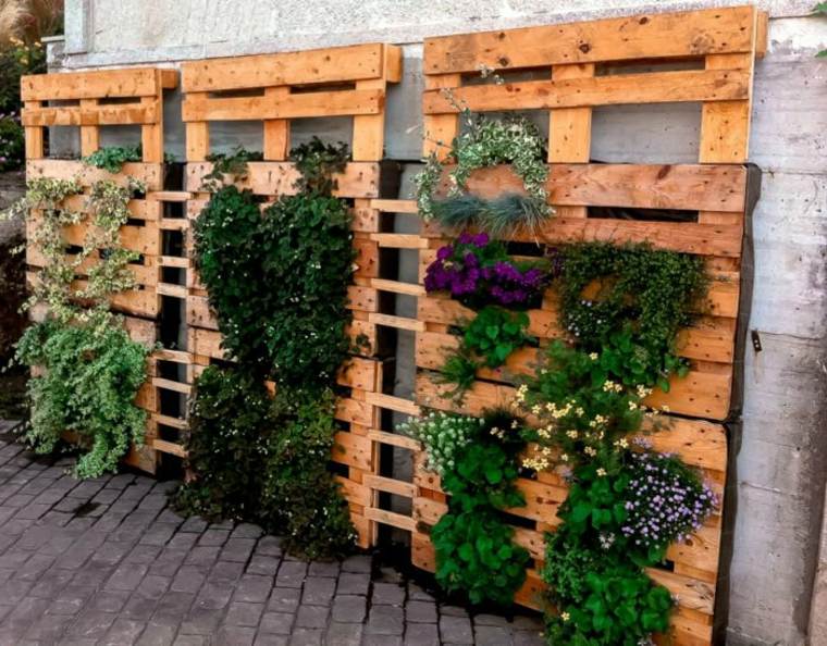 jardineras verticales solucione verdes flores