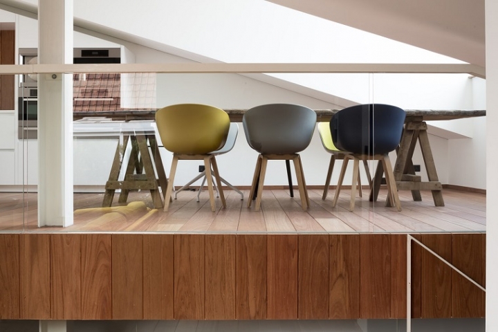 La casa Pibo con el tejado cubierto de plantas