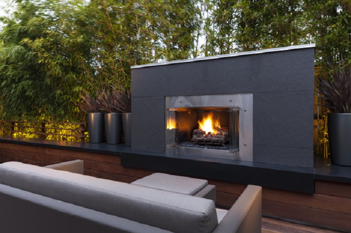 Patio diseño fresco lleno de verdor y funcionalidad