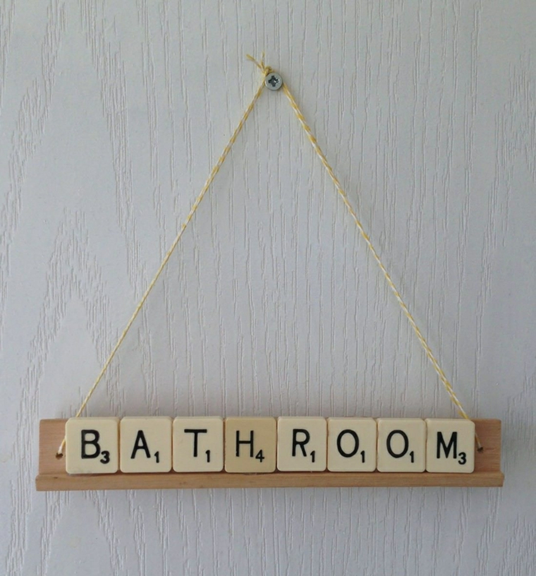 bloques de scrabble para indicarte donde esta el baño trabajos manuales proyectos DIY ideas scrable ideas