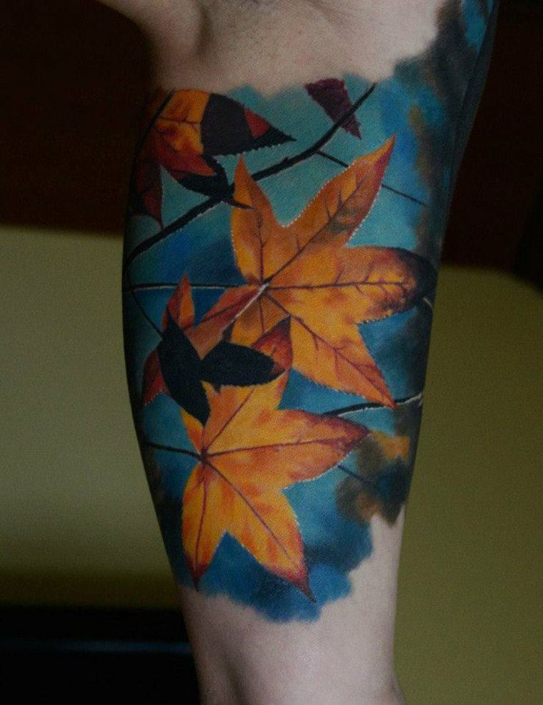 original tatuaje hojas otoño